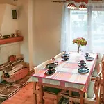 Nyaraló 2 Bedroom Awesome In Ostrzyce