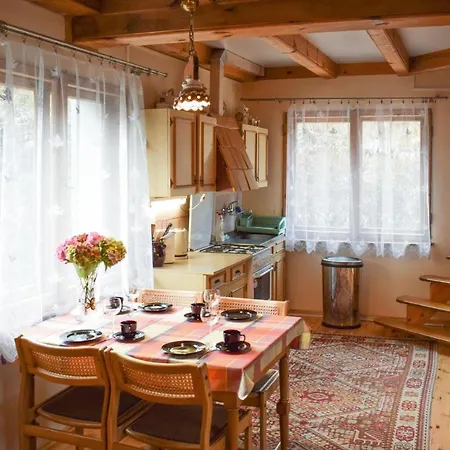 2 Bedroom Cozy Home In Ostrzyce Prázdninový dům *