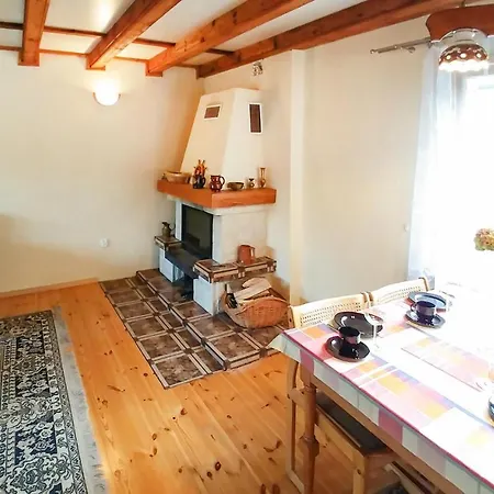 Prázdninový dům 2 Bedroom Cozy Home In Ostrzyce