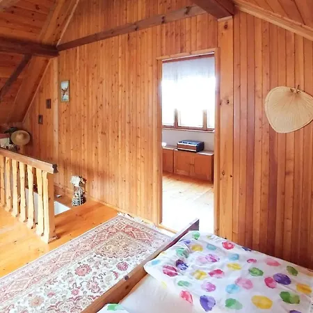 2 Bedroom Awesome In Prázdninový dům Ostrzyce