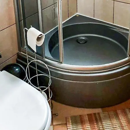 Holiday home 2 Bedroom Lovely In Ostrzyce