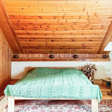 2 Bedroom Cozy Home In Ostrzyce *