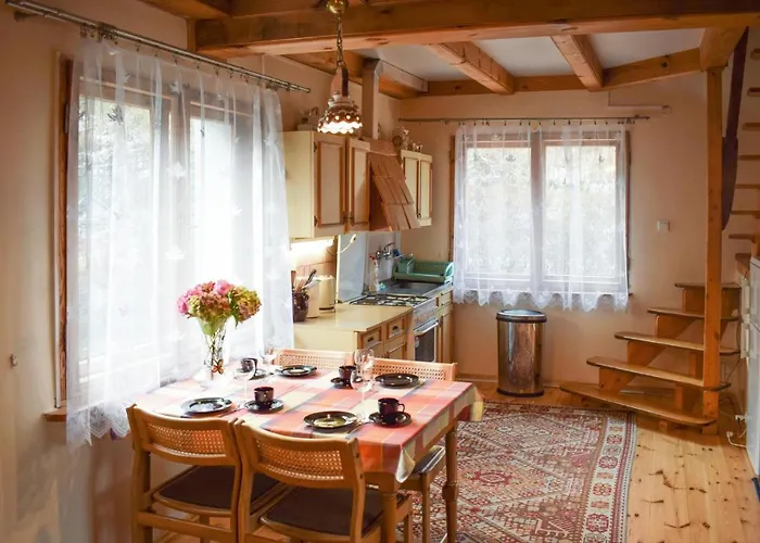 2 Bedroom Awesome In Prázdninový dům *