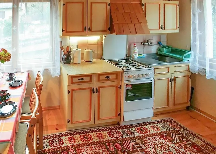 2 Bedroom Awesome In Ostrzyce