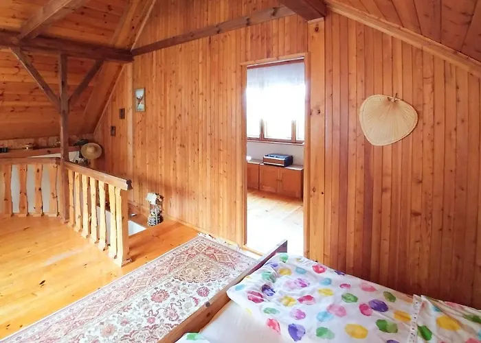 2 Bedroom Awesome In Prázdninový dům Ostrzyce