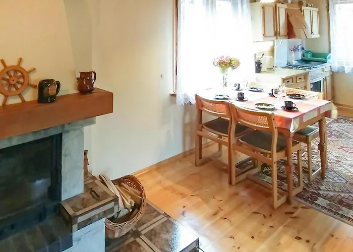 2 Bedroom Awesome In Ostrzyce